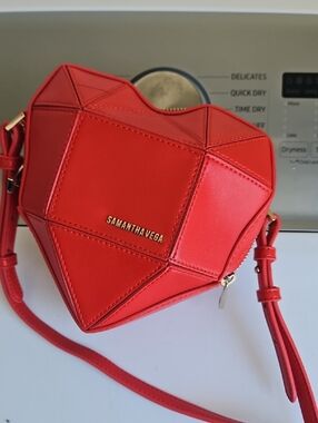 Samantha Vega Heart Crossbody Bag